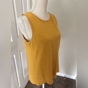 Dakine Yellow Keyhole Blouse